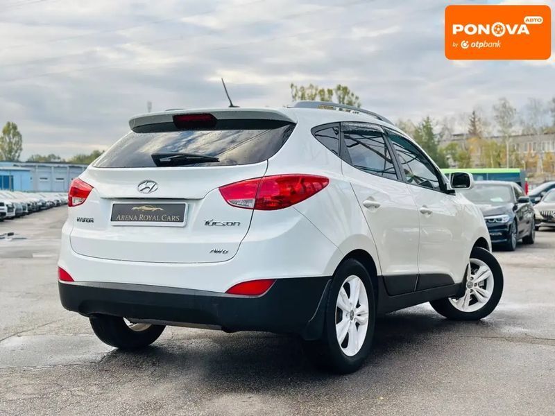 Hyundai Tucson, 2010 р., Бензин, 260 тис. км, Позашляховик / Кросовер, Білий, Харків AT-10403185 фото