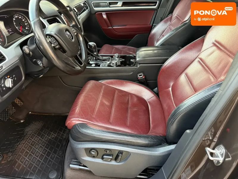 Volkswagen Touareg, 2012 г., Дизель, 225 тыс. км, Внедорожник / Кроссовер, Коричневый, Тячев AT-10406923 фото