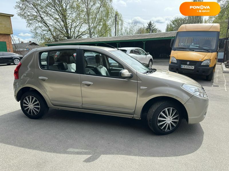 Dacia Sandero, 2008, Бензин, 1.39 л., 224 тис. км, Хетчбек, Сірий, Ніжин 48096 фото