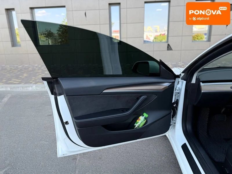 Tesla Model 3, 2023 р., Електро, 90 тис. км, Седан, Білий, Кривий Ріг AT-10426014 фото