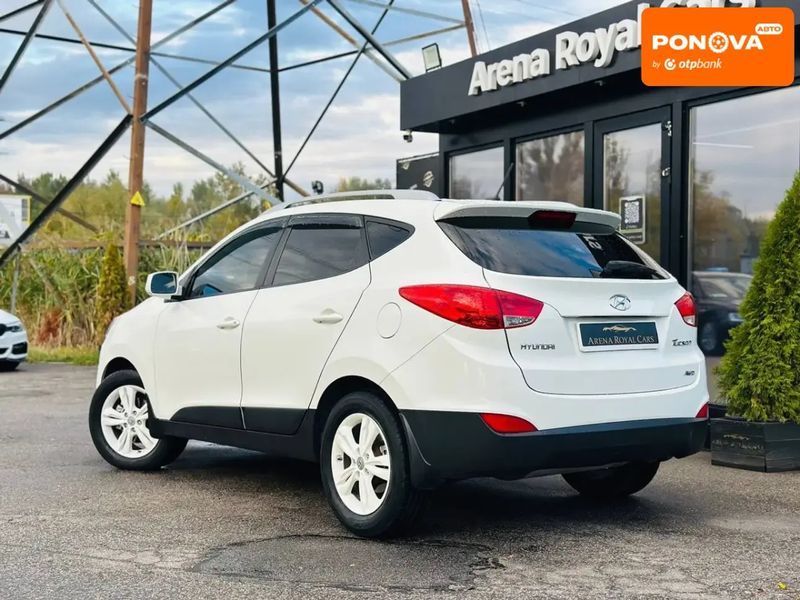 Hyundai Tucson, 2010 р., Бензин, 260 тис. км, Позашляховик / Кросовер, Білий, Харків AT-10403185 фото