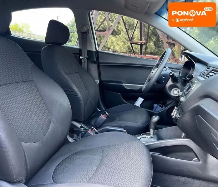 Kia Rio, 2014 р., Бензин, 140 тис. км, Седан, Білий, Дніпро (Дніпропетровськ) AT-10418109 фото