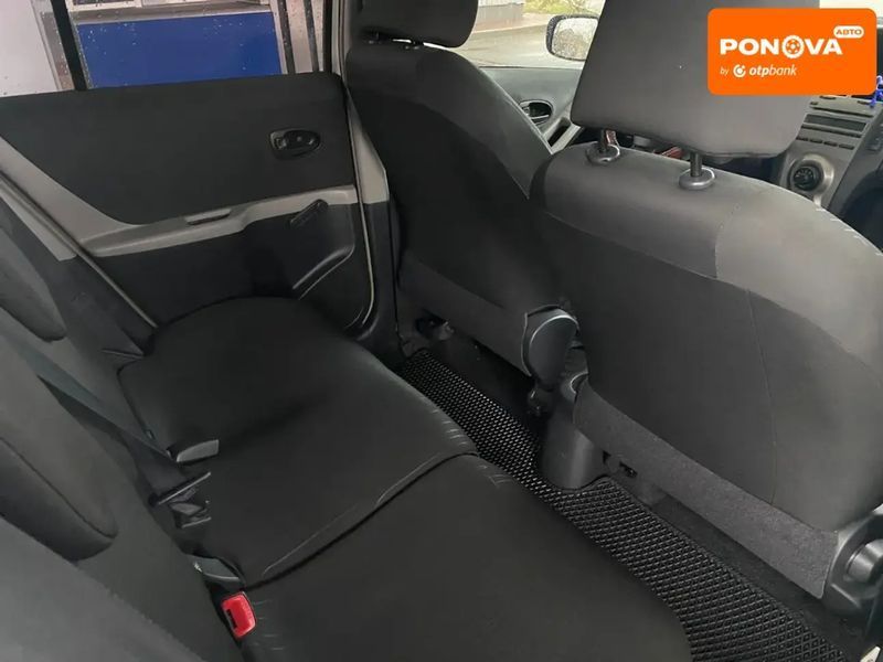 Toyota Yaris, 2010 р., Бензин, 197 тис. км, Хетчбек, Білий, Миколаїв AT-10405182 фото