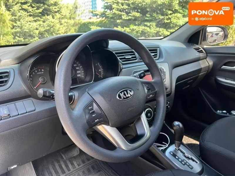 Kia Rio, 2014 р., Бензин, 140 тис. км, Седан, Білий, Дніпро (Дніпропетровськ) AT-10418109 фото