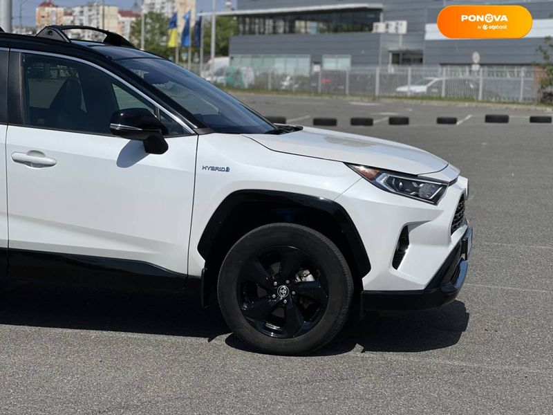 Toyota RAV4, 2021, Гібрид (HEV), 2.49 л., 53 тис. км, Позашляховик / Кросовер, Білий, Київ 108783 фото