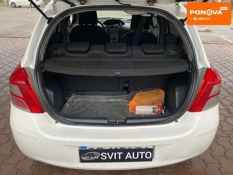Toyota Yaris, 2010 р., Бензин, 197 тис. км, Хетчбек, Білий, Миколаїв AT-10405182 фото