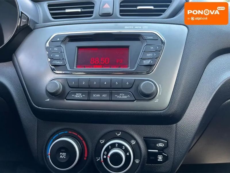 Kia Rio, 2014 р., Бензин, 140 тис. км, Седан, Білий, Дніпро (Дніпропетровськ) AT-10418109 фото