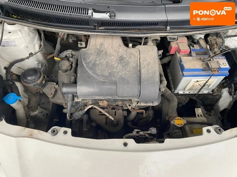 Toyota Yaris, 2010 р., Бензин, 197 тис. км, Хетчбек, Білий, Миколаїв AT-10405182 фото