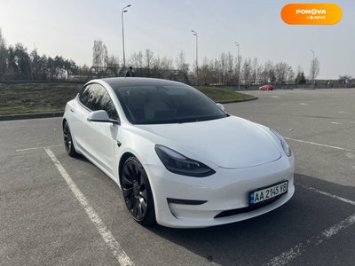 Tesla Model 3, 2022, Електро, 18 тыс. км, Седан, Белый, Киев 45593 фото