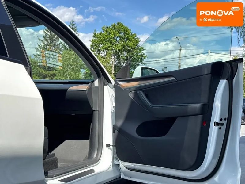 Tesla Model Y, 2023 г., Електро, 33 тыс. км, Седан, Белый, Ровно AT-10418448 фото