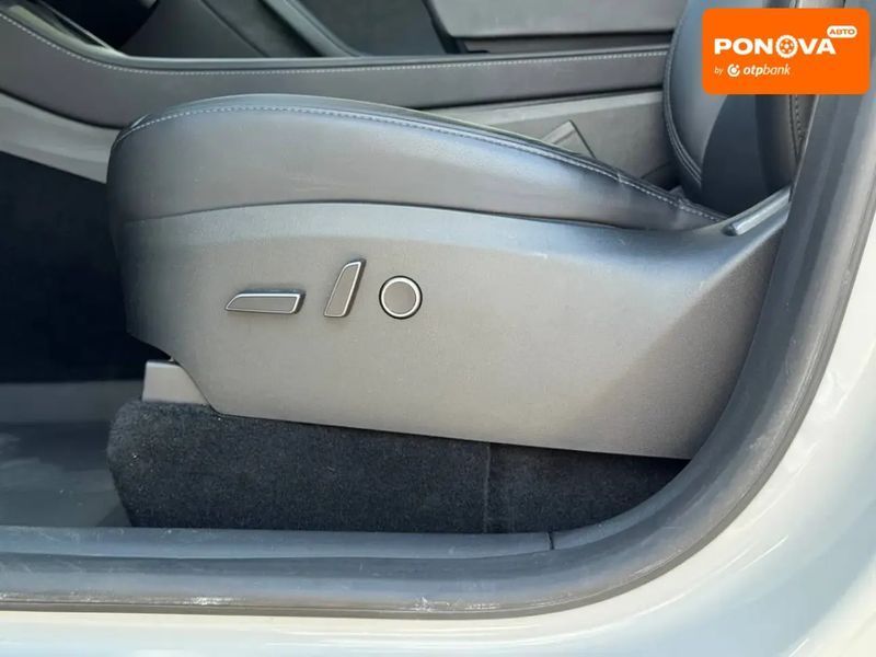 Tesla Model Y, 2023 г., Електро, 33 тыс. км, Седан, Белый, Ровно AT-10418448 фото