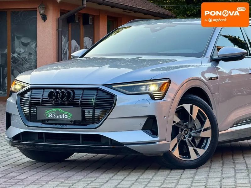 Audi e-tron, 2022 р., Електро, 45 тис. км, Позашляховик / Кросовер, Сірий, Мукачево AT-10402568 фото
