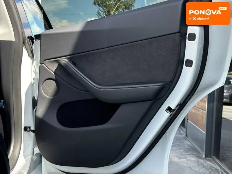 Tesla Model Y, 2023 г., Електро, 33 тыс. км, Седан, Белый, Ровно AT-10418448 фото