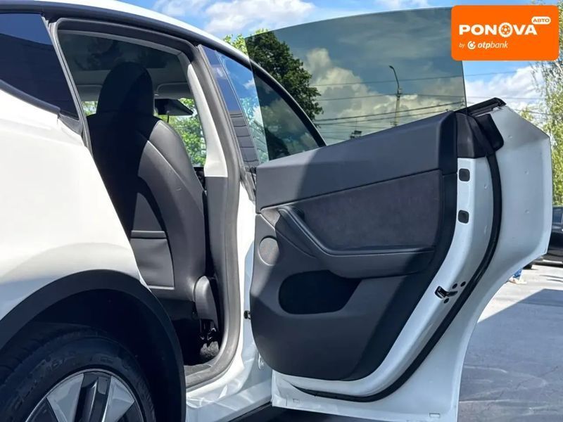 Tesla Model Y, 2023 г., Електро, 33 тыс. км, Седан, Белый, Ровно AT-10418448 фото