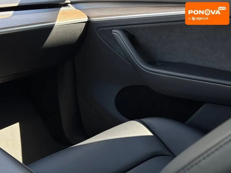 Tesla Model Y, 2023 г., Електро, 33 тыс. км, Седан, Белый, Ровно AT-10418448 фото