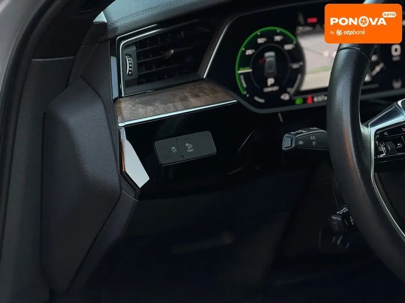 Audi e-tron, 2022 р., Електро, 45 тис. км, Позашляховик / Кросовер, Сірий, Мукачево AT-10402568 фото
