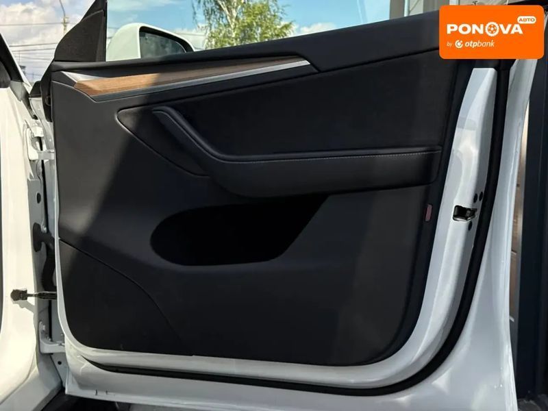 Tesla Model Y, 2023 г., Електро, 33 тыс. км, Седан, Белый, Ровно AT-10418448 фото