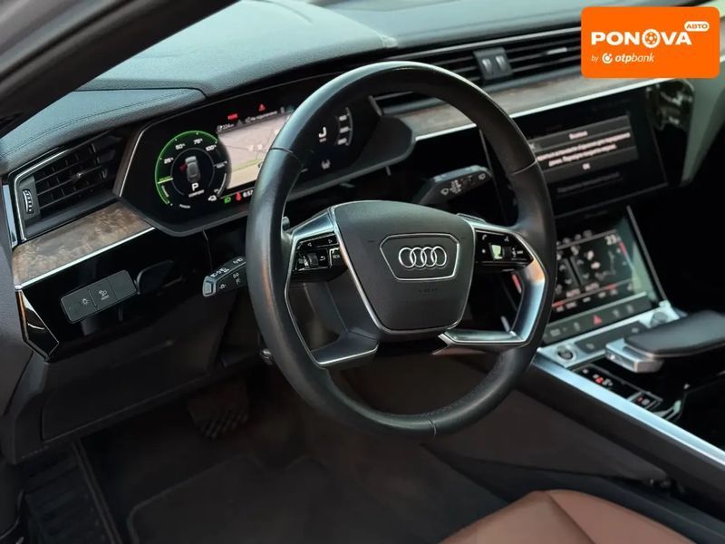 Audi e-tron, 2022 р., Електро, 45 тис. км, Позашляховик / Кросовер, Сірий, Мукачево AT-10402568 фото