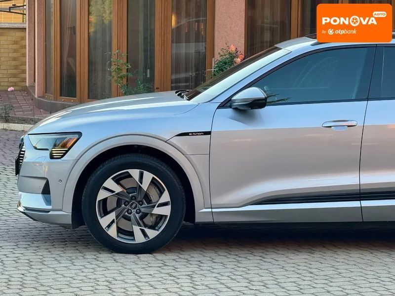 Audi e-tron, 2022 р., Електро, 45 тис. км, Позашляховик / Кросовер, Сірий, Мукачево AT-10402568 фото