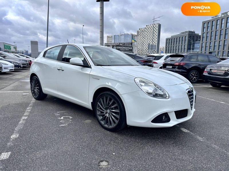 Alfa Romeo Giulietta, 2012, Бензин, 1.37 л., 114 тис. км, Хетчбек, Білий, Київ 6592 фото