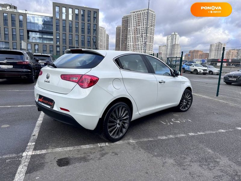 Alfa Romeo Giulietta, 2012, Бензин, 1.37 л., 114 тис. км, Хетчбек, Білий, Київ 6592 фото