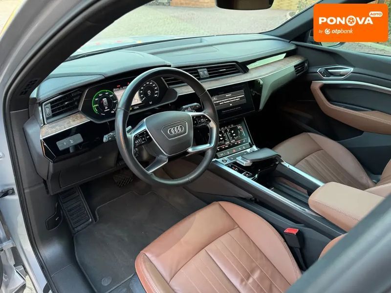 Audi e-tron, 2022 р., Електро, 45 тис. км, Позашляховик / Кросовер, Сірий, Мукачево AT-10402568 фото
