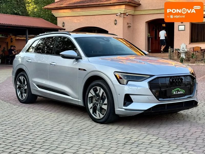 Audi e-tron, 2022 р., Електро, 45 тис. км, Позашляховик / Кросовер, Сірий, Мукачево AT-10402568 фото