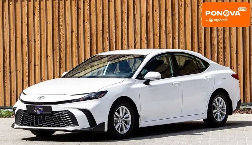 Toyota Camry, 2025 р., Гібрид (HEV), 30 тис. км, Седан, Білий, Львів AT-10418196 фото
