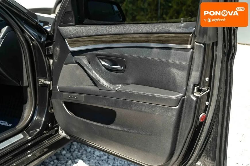 BMW 5 Series, 2012 р., Бензин, 135 тис. км, Седан, Чорний, Чернівці AT-10417819 фото