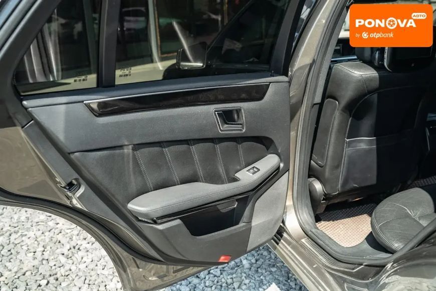 Mercedes-Benz E-Class, 2012 г., Дизель, 237 тыс. км, Универсал, Коричневый, Черновцы AT-10402112 фото