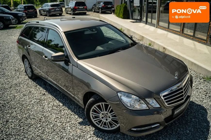 Mercedes-Benz E-Class, 2012 г., Дизель, 237 тыс. км, Универсал, Коричневый, Черновцы AT-10402112 фото