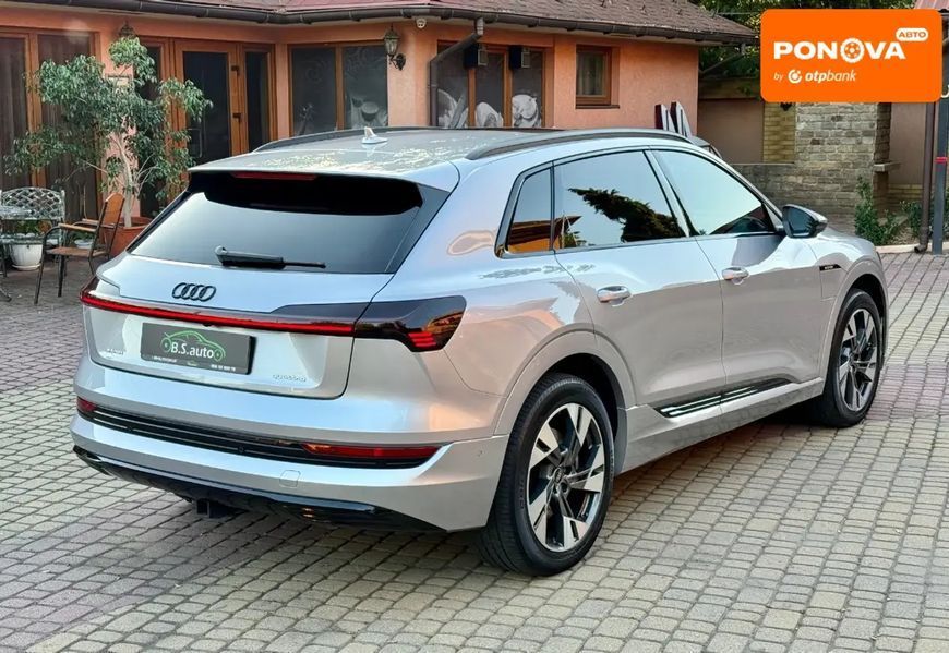 Audi e-tron, 2022 р., Електро, 45 тис. км, Позашляховик / Кросовер, Сірий, Мукачево AT-10402568 фото