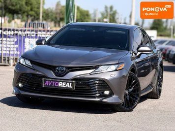 Toyota Camry, 2020 р., Гібрид (HEV), 92 тис. км, Седан, Сірий, Кривий Ріг AT-10425978 фото