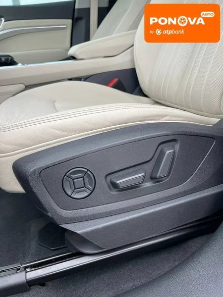 Audi e-tron, 2019 г., Електро, 106 тыс. км, Внедорожник / Кроссовер, Серый, Львов AT-10401804 фото