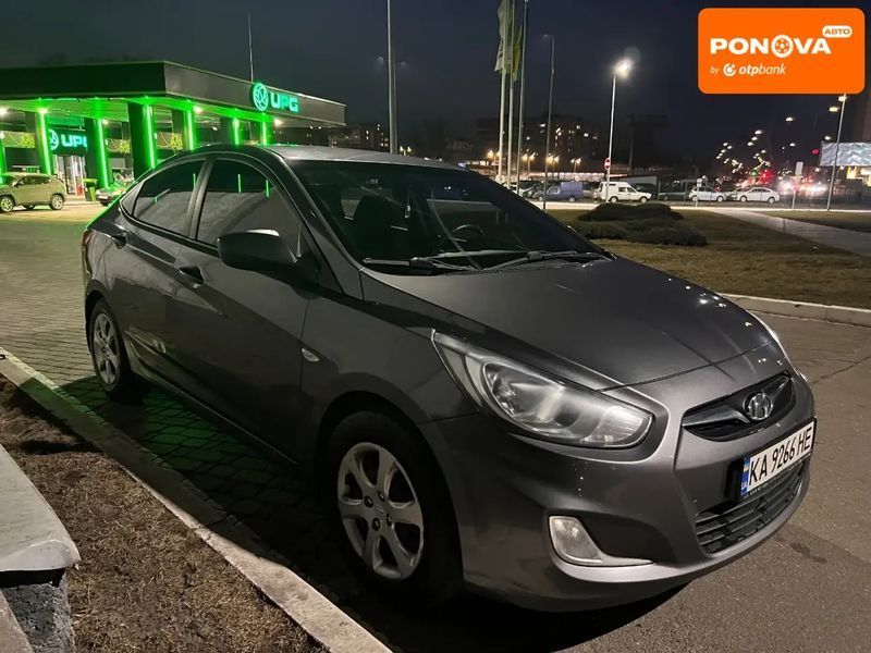 Hyundai Accent, 2013 р., Газ метан / Бензин, 370 тис. км, Седан, Сірий, Київ AT-10412649 фото