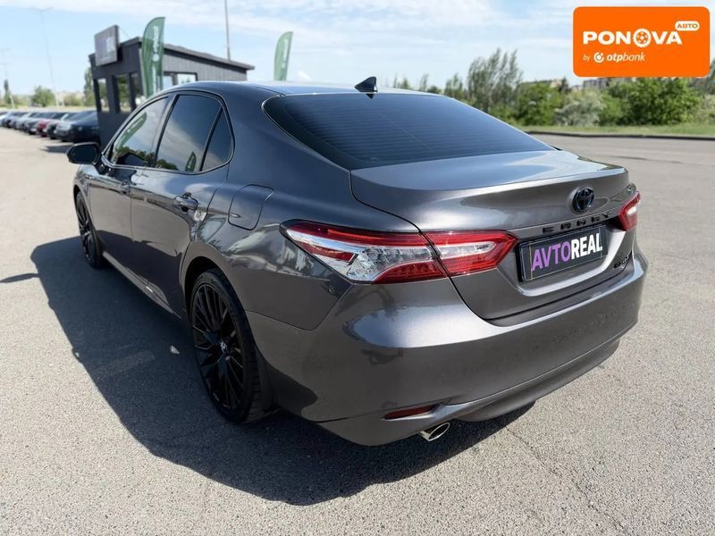 Toyota Camry, 2020 р., Гібрид (HEV), 92 тис. км, Седан, Сірий, Кривий Ріг AT-10425978 фото
