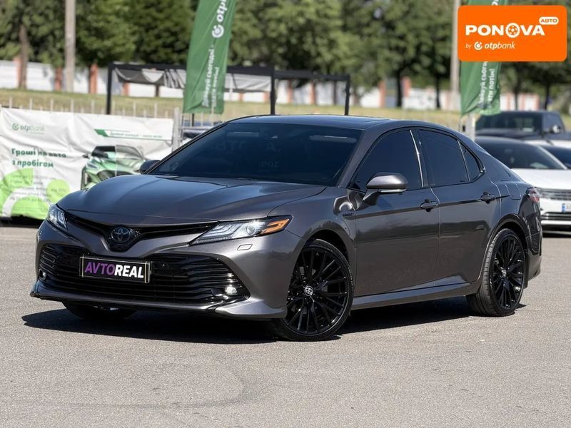 Toyota Camry, 2020 р., Гібрид (HEV), 92 тис. км, Седан, Сірий, Кривий Ріг AT-10425978 фото