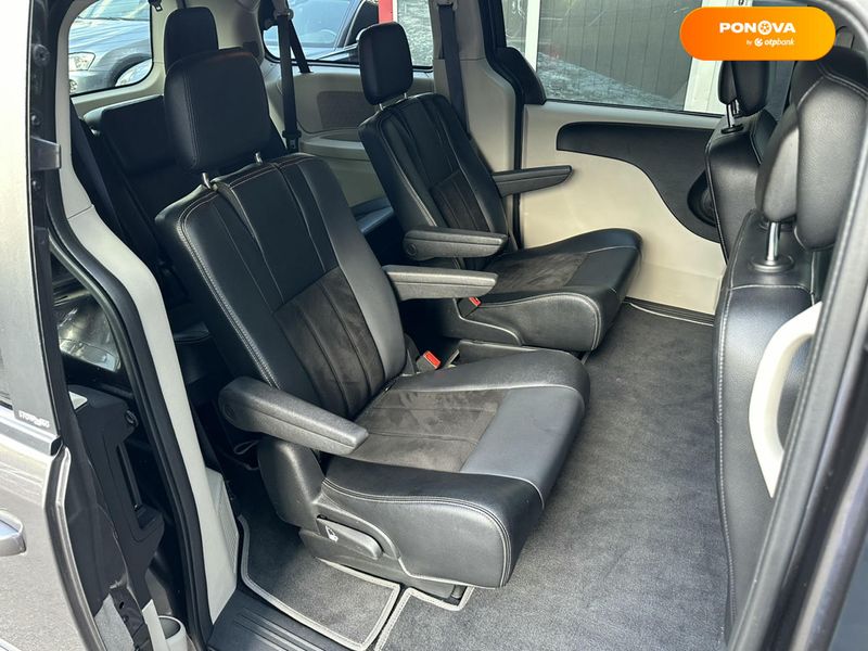 Dodge Grand Caravan, 2017, Бензин, 3.61 л., 158 тис. км, Мінівен, Сірий, Київ 100114 фото