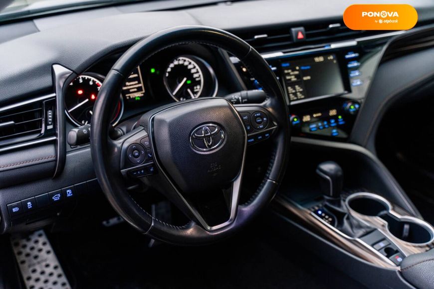 Toyota Camry, 2019, Бензин, 2.49 л., 117 тис. км, Седан, Чорний, Рівне 45338 фото