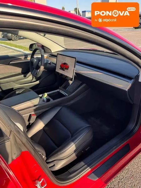 Tesla Model 3, 2022 г., Електро, 131 тыс. км, Седан, Красный, Киев AT-10404802 фото