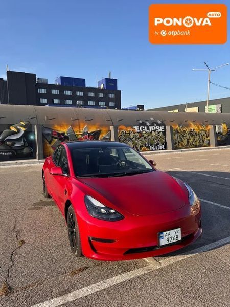 Tesla Model 3, 2022 г., Електро, 131 тыс. км, Седан, Красный, Киев AT-10404802 фото