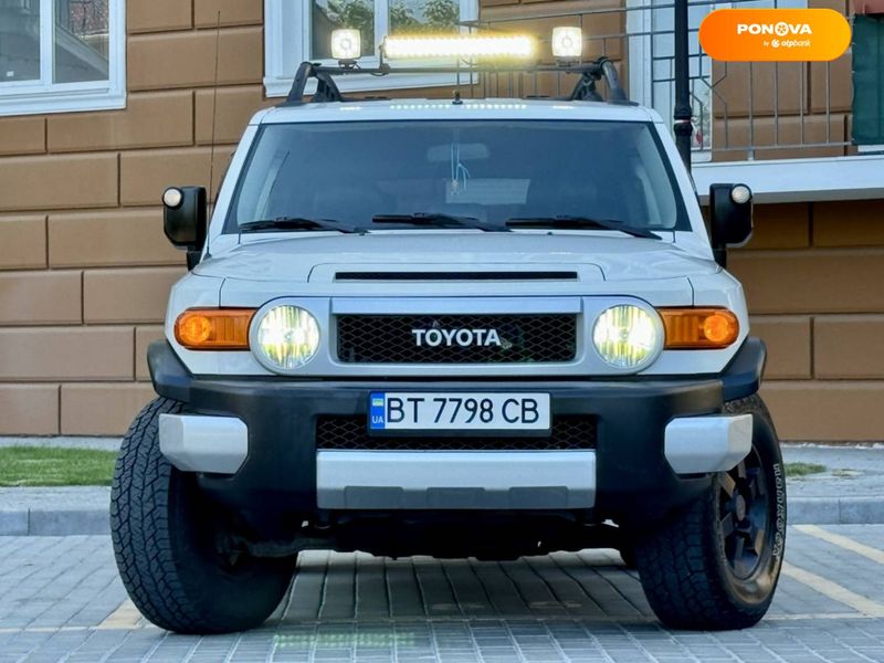 Toyota FJ Cruiser, 2009, Газ пропан-бутан / Бензин, 3.96 л., 180 тыс. км, Внедорожник / Кроссовер, Белый, Одесса 48339 фото