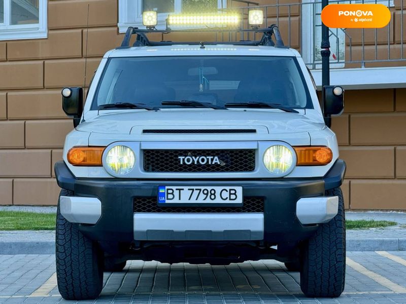 Toyota FJ Cruiser, 2009, Газ пропан-бутан / Бензин, 3.96 л., 180 тыс. км, Внедорожник / Кроссовер, Белый, Одесса 48339 фото