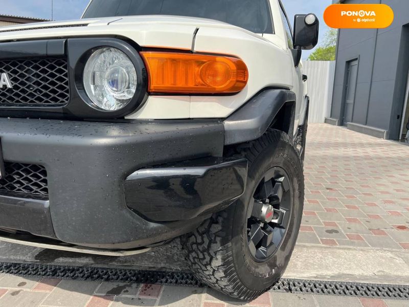 Toyota FJ Cruiser, 2008, Газ пропан-бутан / Бензин, 4 л., 189 тыс. км, Внедорожник / Кроссовер, Белый, Запорожье 43789 фото