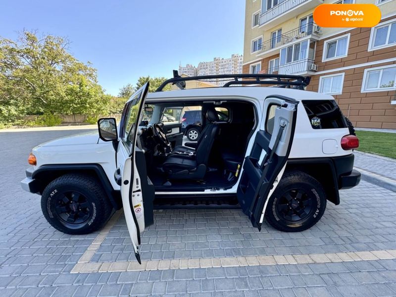 Toyota FJ Cruiser, 2009, Газ пропан-бутан / Бензин, 3.96 л., 180 тыс. км, Внедорожник / Кроссовер, Белый, Одесса 48339 фото