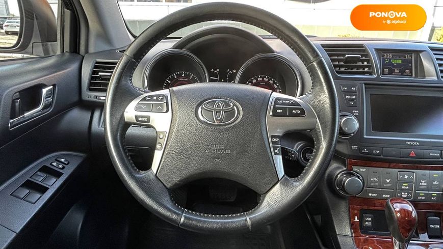 Toyota Highlander, 2011, Бензин, 3.46 л., 214 тис. км, Позашляховик / Кросовер, Чорний, Чернівці 31921 фото