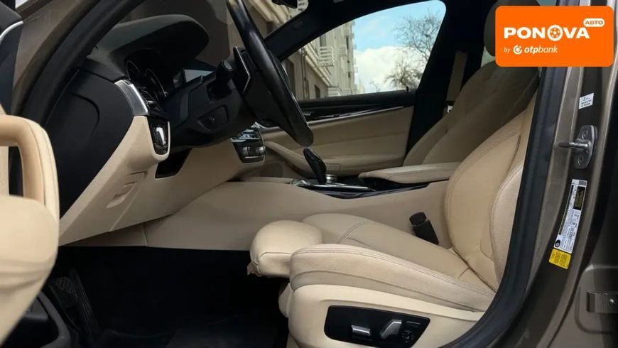 BMW 5 Series, 2017 г., Бензин, 136 тыс. км, Седан, Бежевый, Николаев AT-10412116 фото