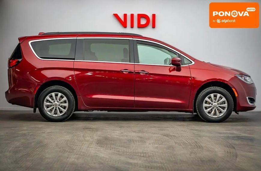 Chrysler Pacifica, 2018 г., Бензин, 145 тыс. км, Минивен, Красный, Киев AT-10424925 фото