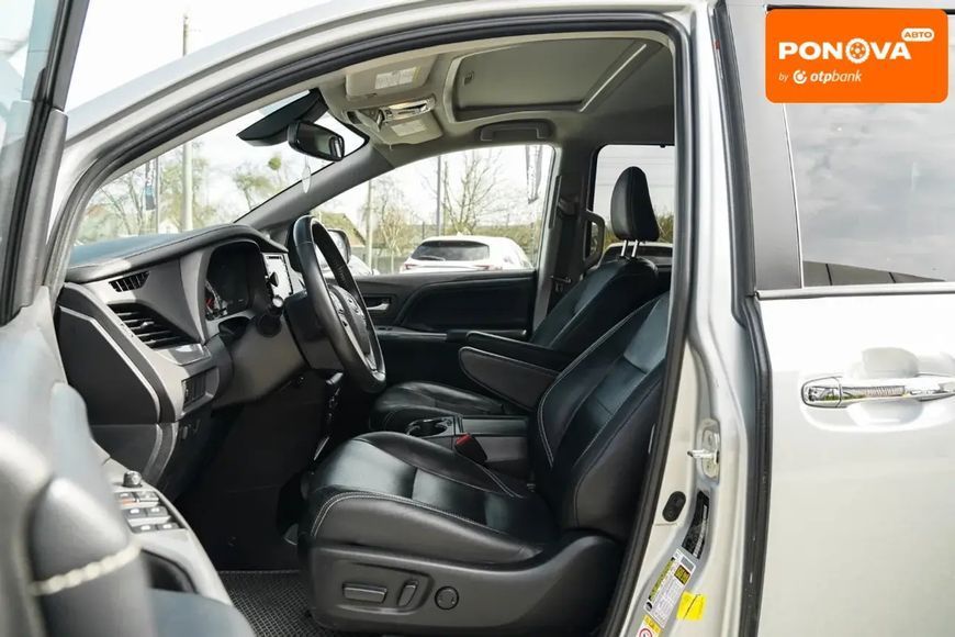 Toyota Sienna, 2019 г., Бензин, 72 тыс. км, Минивен, Серый, Черновцы AT-10402243 фото