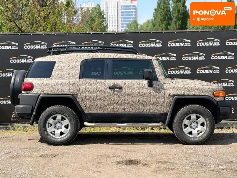 Toyota FJ Cruiser, 2008 р., Газ метан / Бензин, 83 тис. км, Позашляховик / Кросовер, Бежевий, Київ AT-10417876 фото